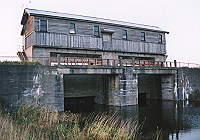 旧釧路川岩保木水門の写真